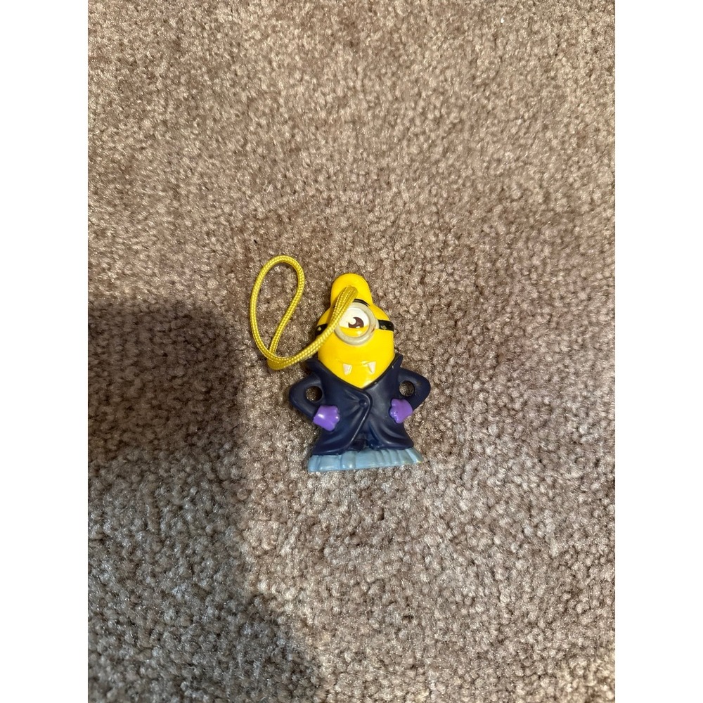 General Mills‎ 2013 Despicable Me 2 Vampire Stuart mini minion ornament